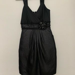 Black dress perfect for preteen or teen.